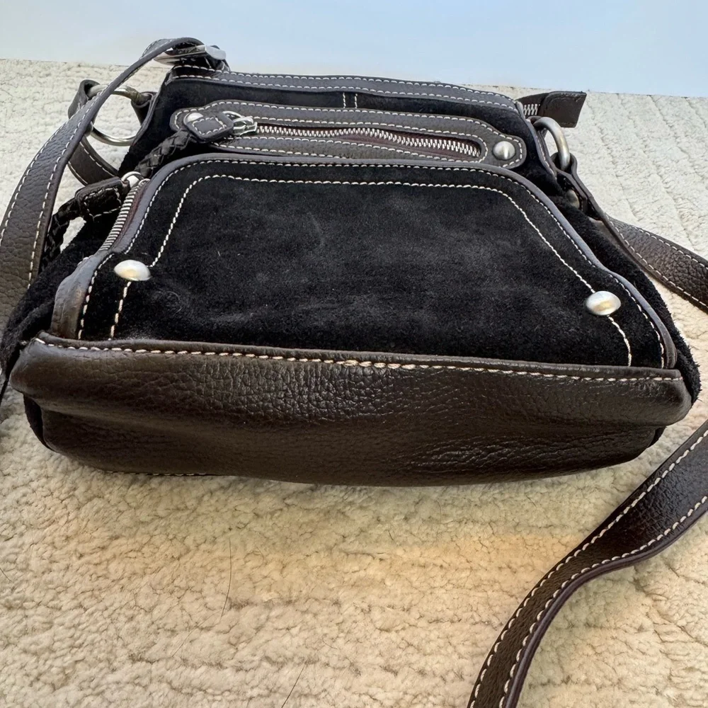 Cold water creek black leather crossbody purse - Picture 4 of 10